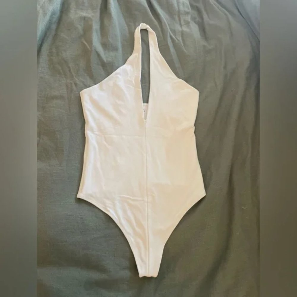 NWT Abercrombie Double-Layered Seamless Fabric Halter Cutout Bodysuit White - S